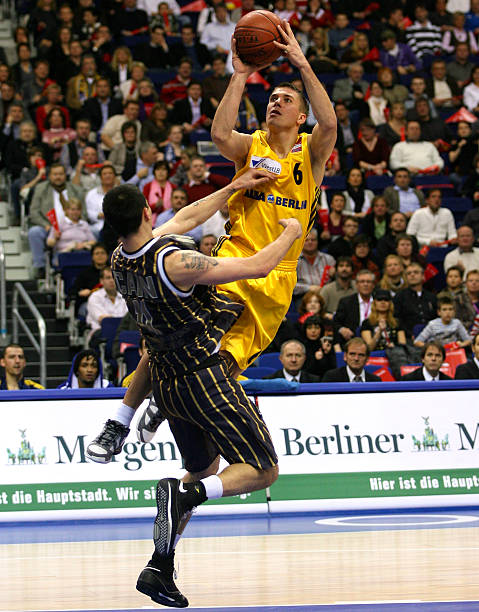 接受过严格 接受过严格