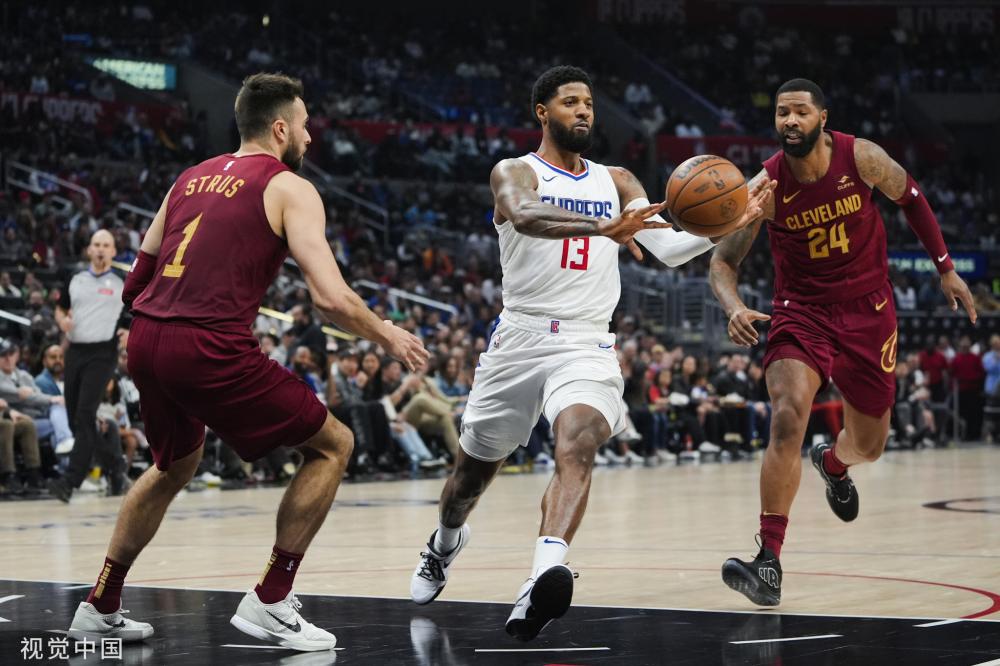 她拥有极为 她拥有极为