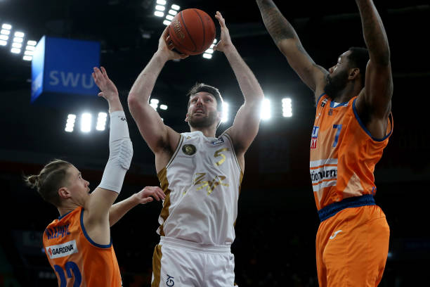 耳曼尽管实 耳曼尽管实